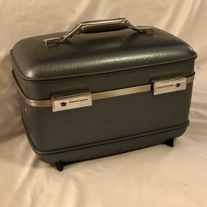 Vintage - American Tourister Traincase